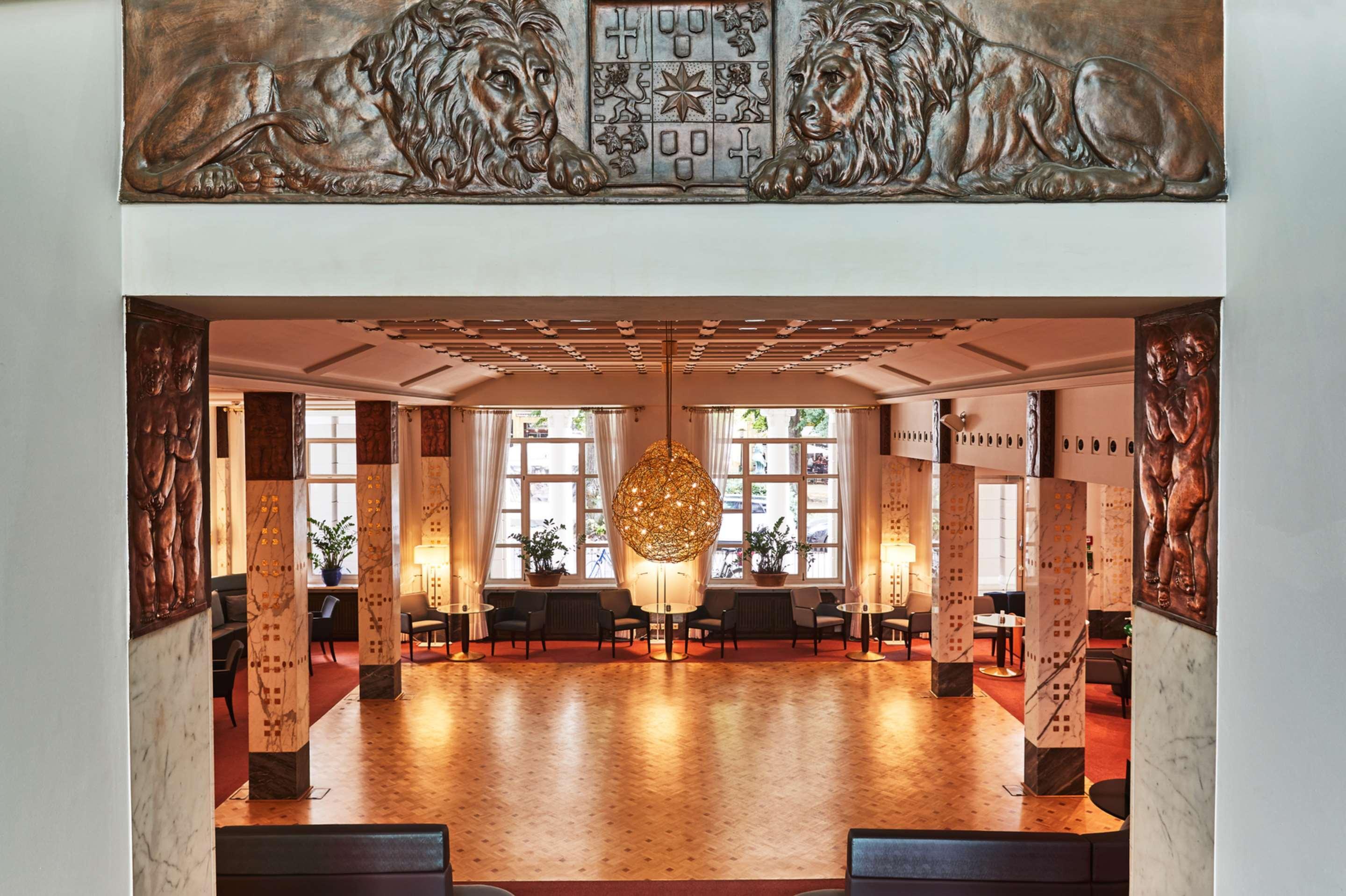 Steigenberger Hotel & Spa Bad Pyrmont Bagian luar foto The interior of the German Academy of Sciences Berlin